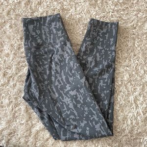 Lululemon Leggings Grey Camo